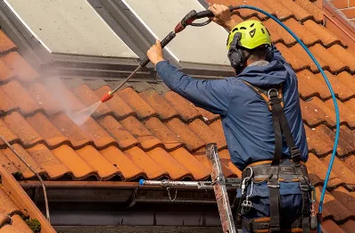 Démoussage et hydrofuge de toiture à Herchies
